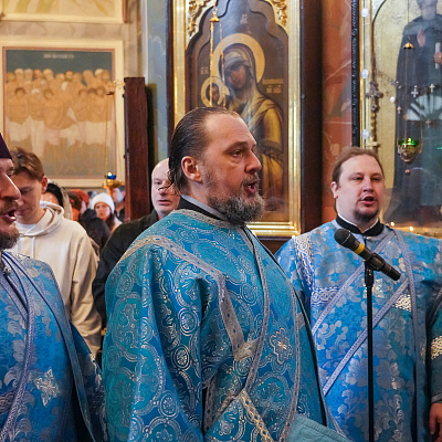 В праздник Похвалы Божией Матери митрополит Георгий возглавил Божественную литургию в Дивеевском монастыре