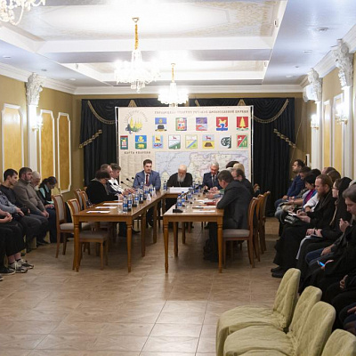12 ноября в Центре православной культуры имени Александра Невского Городецкого Феодоровского мужского монастыря состоялся круглый стол «Живем для России»