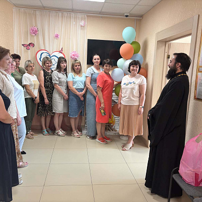 Представители Дивеевского благочиния поздравили социальных работников с профессиональным праздником