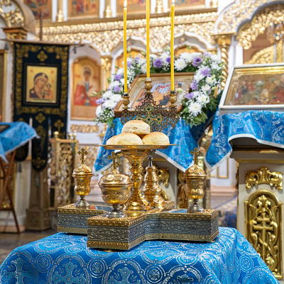В канун праздника Благовещения Пресвятой Богородицы епископ Городецкий и Ветлужский Парамон совершил Всенощное бдение в Городецком кафедральном соборе Покрова Пресвятой Богородицы