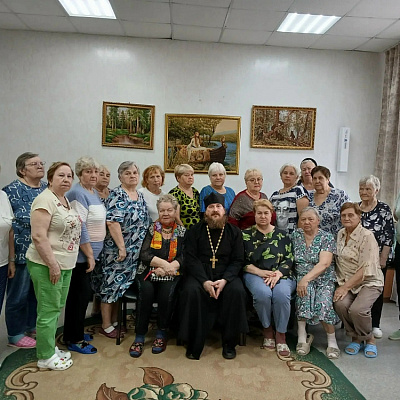 В Ветлужском СРЦИ состоялась очередная встреча отдыхающих с настоятелем храма святого великомученика Георгия Победоносца