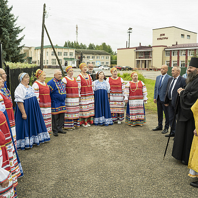Епископ Городецкий и Ветлужский Парамон совершил Божественную литургию в храме Воздвижения Креста Господня р.п. Тонкино