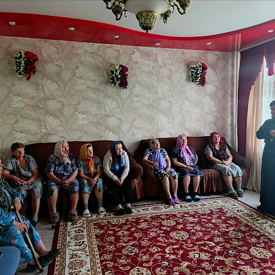 Священник Воскресенского благочиния посетил Краснобаковский дом-интернат для престарелых и инвалидов