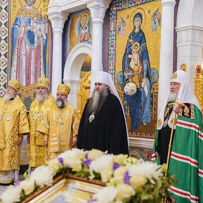 Предстоятель Русской Церкви освятил Благовещенский собор в Дивеевском монастыре