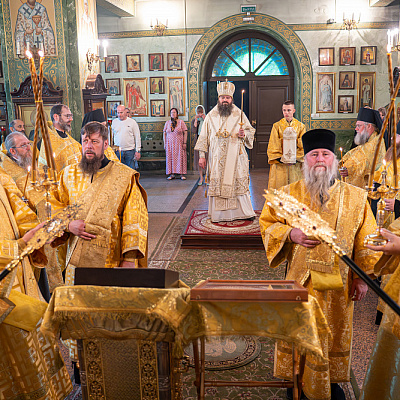 В канун Недели Всех святых епископ Городецкий и Ветлужский Парамон совершил Всенощное бдение в Городецком Феодоровском мужском монастыре