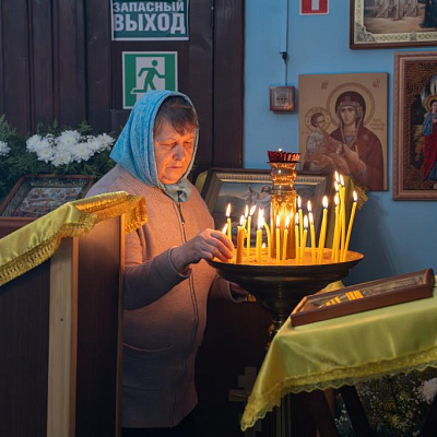 В Неделю мясопустную, о Страшном Суде, епископ Городецкий и Ветлужский Парамон совершил Божественную литургию в храме Рождества Пресвятой Богородицы с. Хохлома