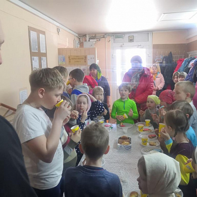 Пасхальный праздник для детей в храме Святаго Духа Городецкого благочиния