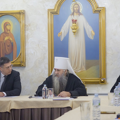 Митрополит Георгий провел совещание по вопросам строительства кафедрального собора в честь святителя Тихона Задонского в Лукоянове