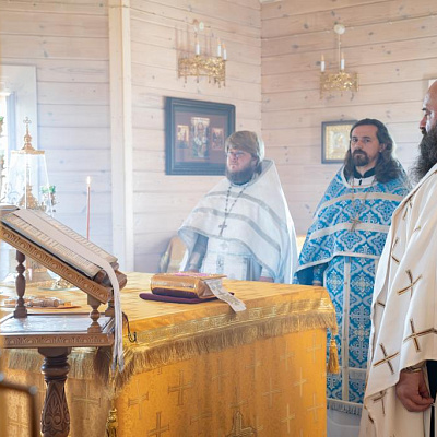 В день отдания праздника Преображения Господня епископ Городецкий и Ветлужский Парамон совершил Божественную литургию в храме Трех святых игуменов Поветлужья с. Лапшанга