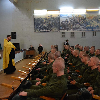 Помощник благочинного Воскресенского округа Нижегородской епархии совершил молебен в областном призывном пункте