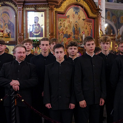 В кафедральном соборе Нижнего Новгорода совершены Божественная литургия и молебен на начало нового учебного года