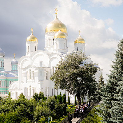 Святейший Патриарх Кирилл посетил Канавку Пресвятой Богородицы в Серафимо-Дивеевском монастыре