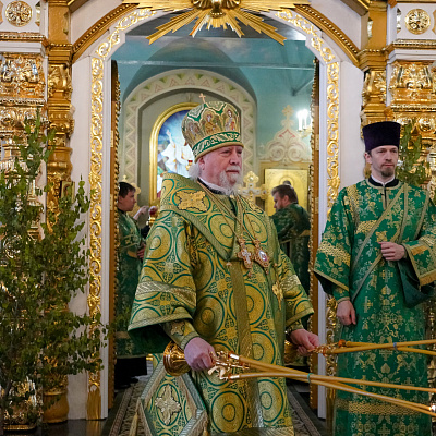 В день Святого Духа в Троицком храме Нижегородского благочиния совершено архиерейское богослужение