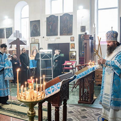 В праздник Иверской иконы Божией Матери епископ Городецкий и Ветлужский Парамон совершил Божественную литургию в храме Вознесения Господня р.п. Ковернино