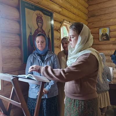 В селе Большое Поле Воскресенского благочиния отметили престольный праздник Зосимо-Савватиевского храма
