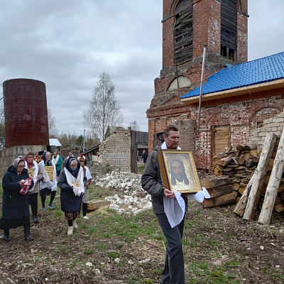 Первая Божественная литургия