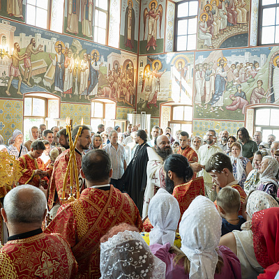 В престольный праздник Городецкого Феодоровского мужского монастыря епископ Городецкий и Ветлужский Парамон совершил Божественную литургию