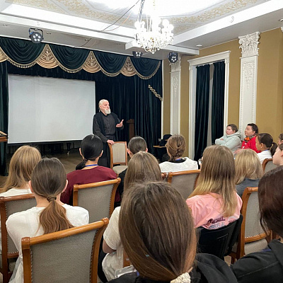 Отдел молодежного служения Городецкой епархии провел молодежный форум «Школа Невест»