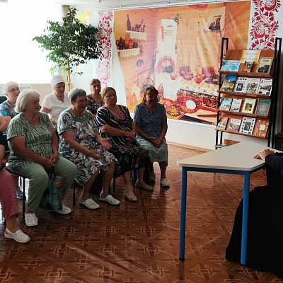 В арзамасской библиотеке имени И. П. Склярова прошла встреча «Дорога к храму», приуроченная ко Дню Крещения Руси