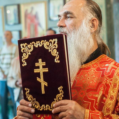 В день Усекновения главы Иоанна Предтечи епископ Городецкий и Ветлужский Августин совершил Божественную литургию
