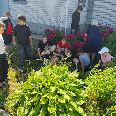 Священник Ветлужско-Уренского благочиния посетил детский летний лагерь