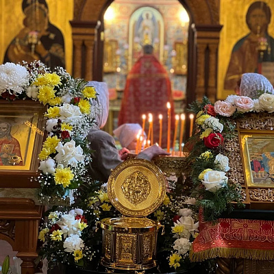 В Нагорном благочинии завершилось пребывание ковчега с частицей мощей праведного Алексия Бортсурманского