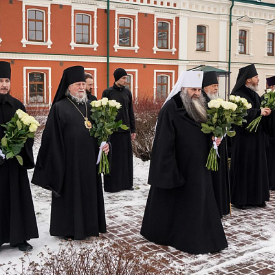 27.11.2021 - Сонм архиереев Нижегородской митрополии совершил Божественную литургию в Городецком Феодоровском монастыре