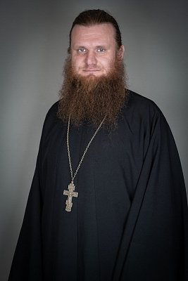 Артемий Скакалин