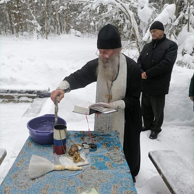 Чин великого освящения воды на роднике деревни Демьяновка Семеновского благочиния