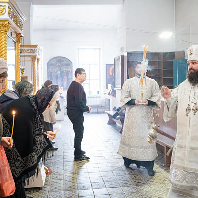 В родительскую субботу 2-й седмицы Великого поста епископ Городецкий и Ветлужский Парамон совершил Божественную литургию и панихиду в Городецком кафедральном соборе Покрова Пресвятой Богородицы