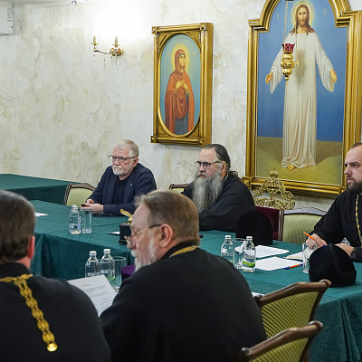 Митрополит Георгий провел совещания по вопросам создания молодежного центра в Московском благочинии и просветительского центра в Нижегородском благочинии